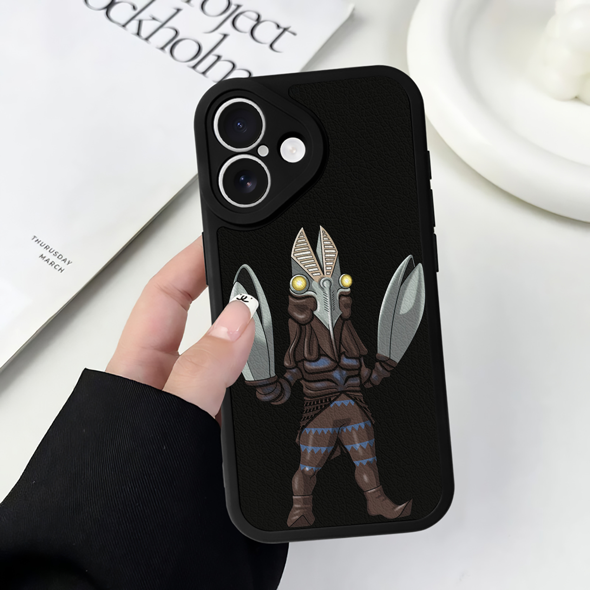 （画像用） ウルトラマン Ultraman 【iPhone 16シリーズ対応】シリコンスマホケース（レザー調） 材質：シリコン
